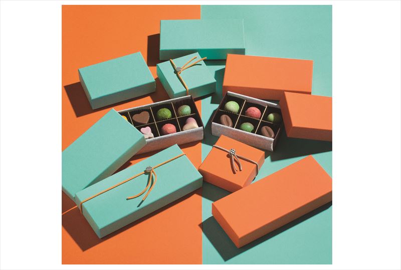 チョコ箱 フェザー （4仕切）【1セット200個入】 | チョコレート用