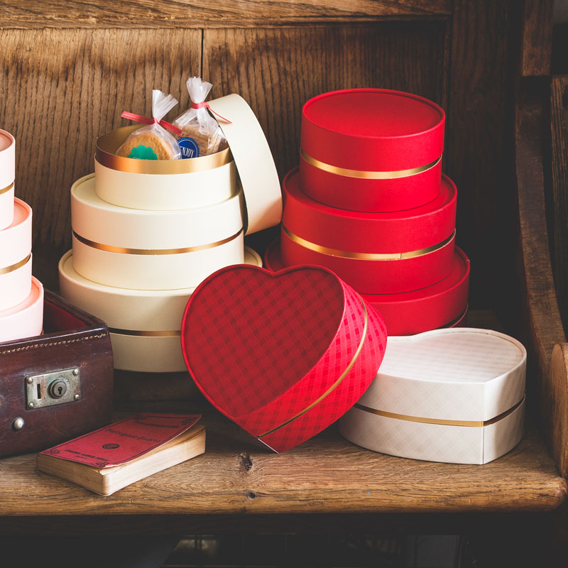 お菓子用ギフト箱 Cancan ハート型 コンビa 1セット50個入 お菓子用ギフト箱 丸形お菓子用ギフト箱 梱包材や包装資材 全商品送料無料の業務用ラッピング