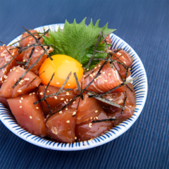 【加治安】紀州勝浦産生まぐろ使用　ごろごろまぐろの贅沢漬け丼（きはだまぐろ）　250g