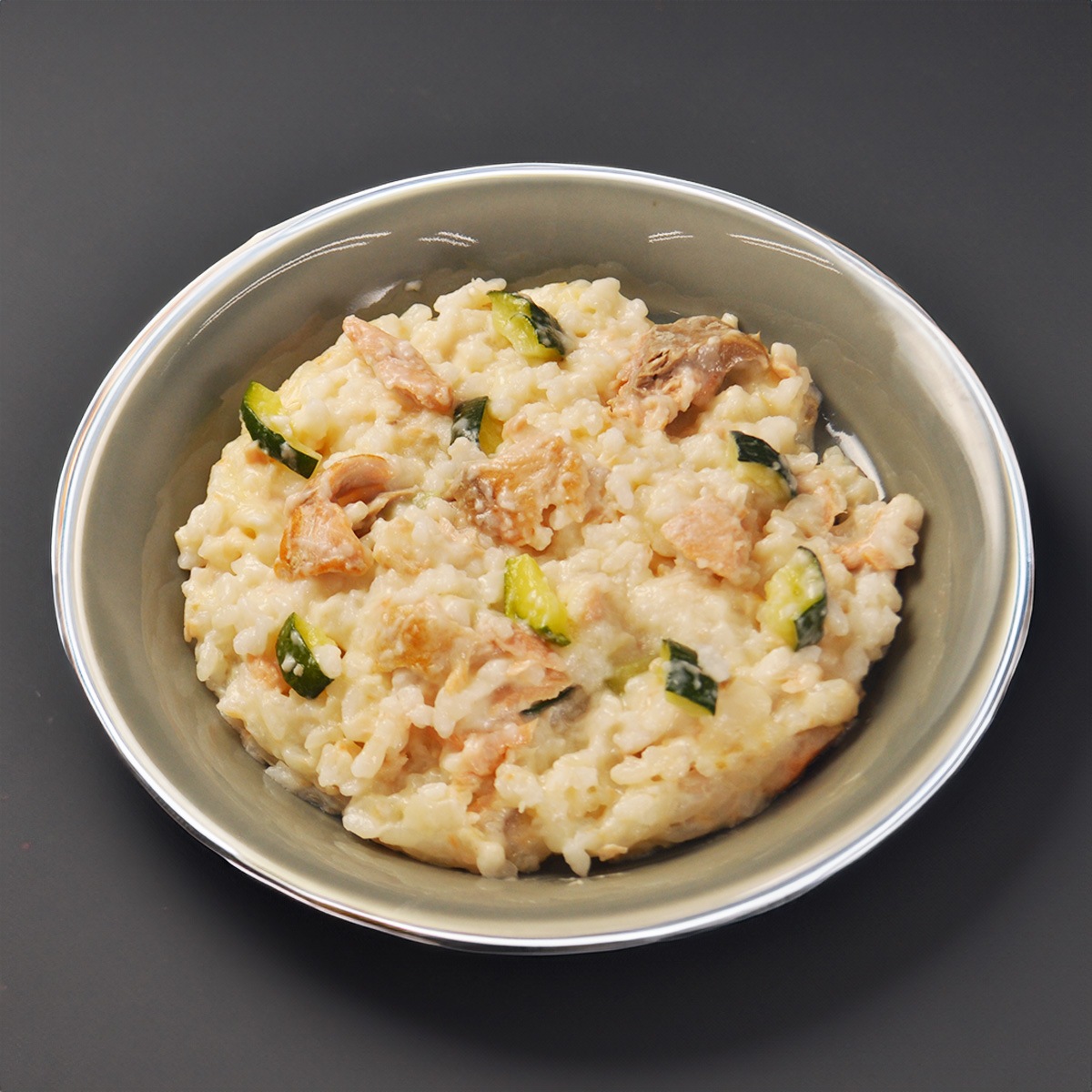 【エリオ】北海道サーモンとズッキーニのドリア 1人前300g