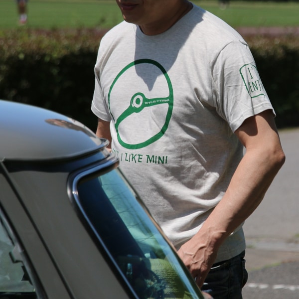 クラシックミニ ステアリング Tシャツ「Power IRU Steering Tシャツ」(アッシュ／グリーン)