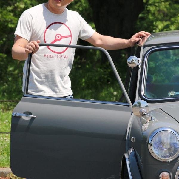 クラシックミニ ステアリング Tシャツ「Power IRU Steering Tシャツ」(アッシュ／レッド)