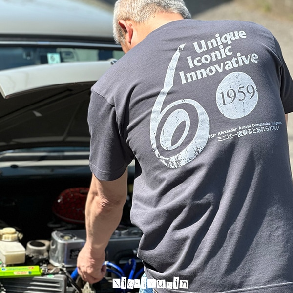 クラシックミニは一度乗ると忘れられない「MINIテーマTシャツ」