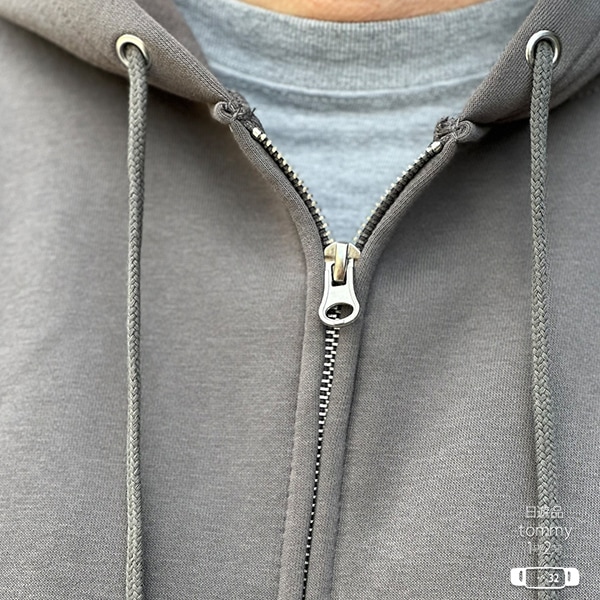 NO MINI NO LIFE ジップアップ パーカー