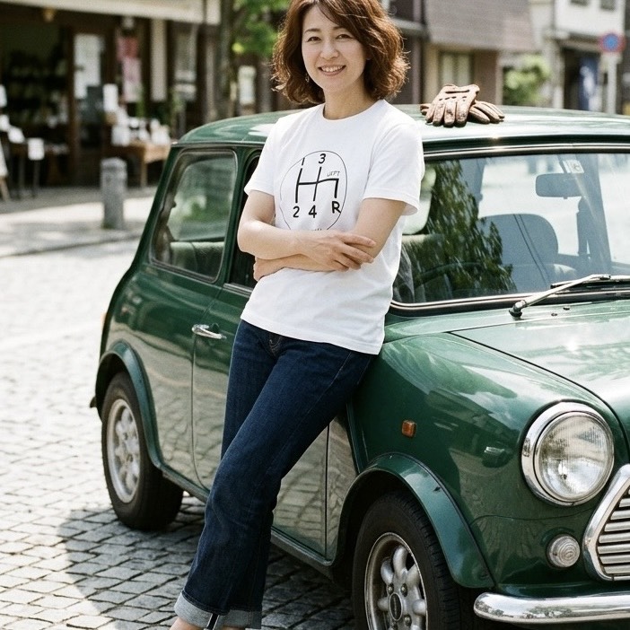 miniシフトTシャツ