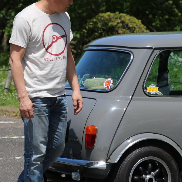 クラシックミニ ステアリング Tシャツ「Power IRU Steering Tシャツ」(アッシュ／レッド)