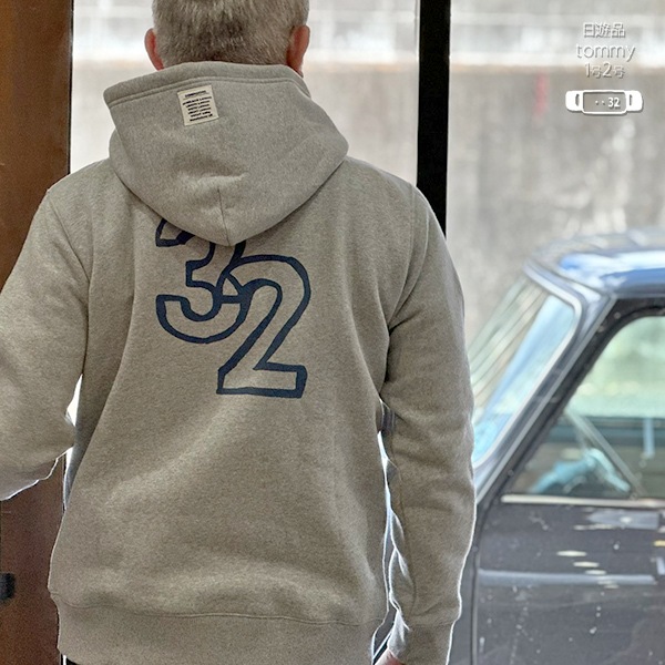 32オタクパーカー