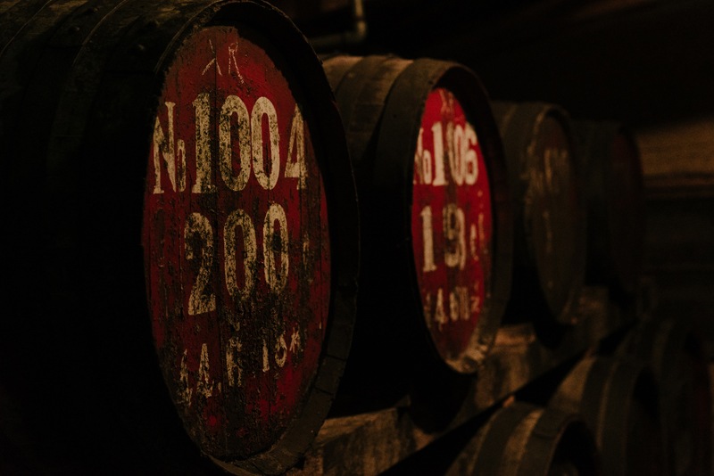 らんびき SHINYGOLD　CHESTNUT CASK FINISH 7年 麦焼酎42度｜【えびす酒造】500ml