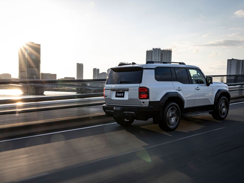 【ランドクルーザー250】サイドバンパーガーニッシュ