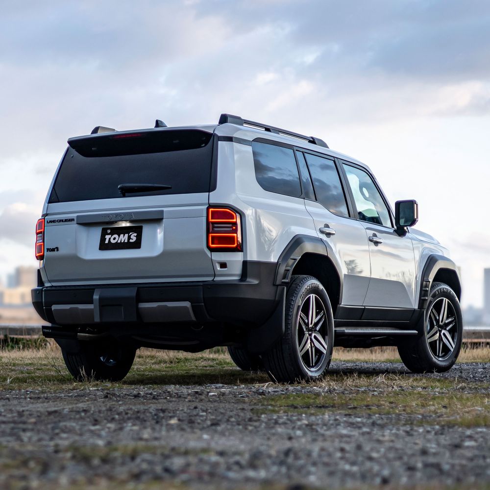 【ランドクルーザー250】オーバーフェンダー