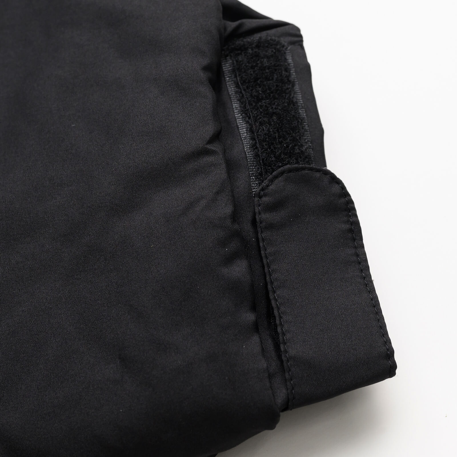 中綿ジャケット（フード付き）