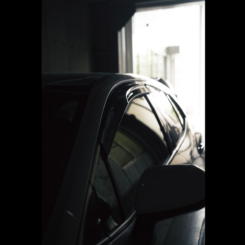 TOYOTA スポーツサイドバイザー　新品 ランドクルーザー300 サイドバイザー（RVワイド） ※ZX、VX、AX用