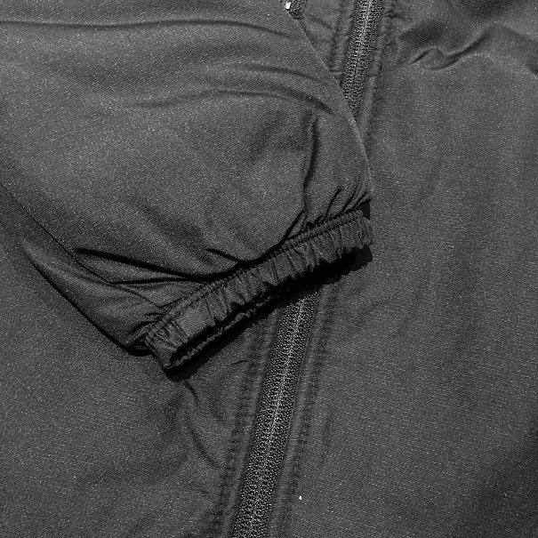 トムス 裏フリースジップジャケット（黒）