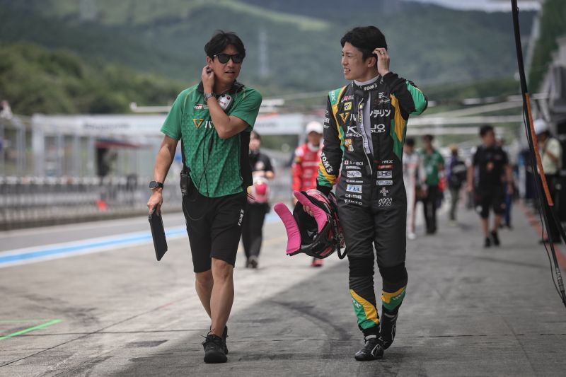 2025 ZIPシャツ【VANTELIN TEAM TOM'S】