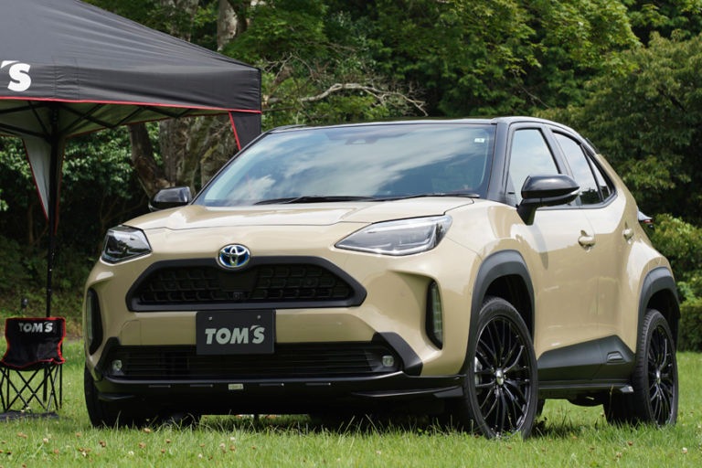 【ヤリスクロス】スタイリングパーツセット　【1#系】