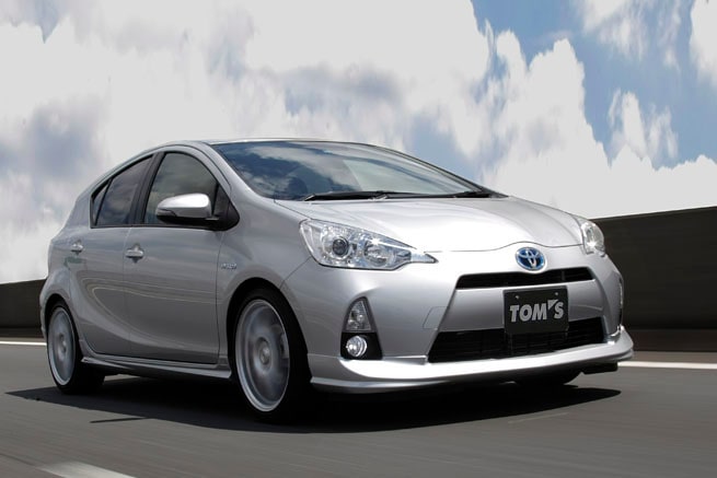 トヨタ TOYOTA アクア AQUA NHP10 左右 ヘッドライ ハロゲン 中古品 トヨタ アクア NHP10 前期 純正 左右 テールランプ テールライト