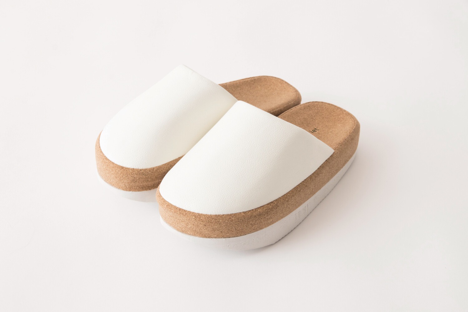 �δ�Ω���ǥʥ�����ȥ졼�˥� ���ꥨ�å�������