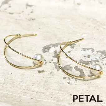 くるんパールフープピアス　【PETAL MARKET】
