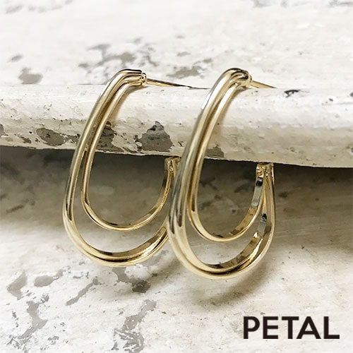 ぽってりツイストゴールドピアス　【PETAL MARKET】