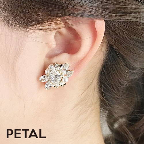 マーキーズカットのキュービックジルコニアとパールのピアス【PETAL MARKET】