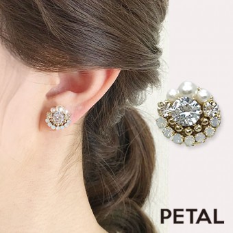 ラウンドカットのキュービックジルコニアとパールの仲良しピアス　【PETAL MARKET】　