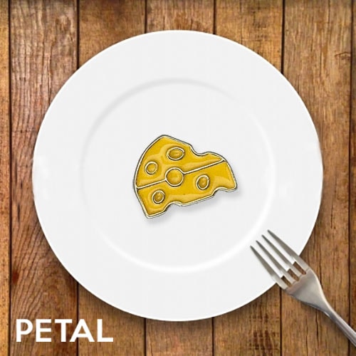 ピンブローチ・かじったチーズ【PETAL MARKET】