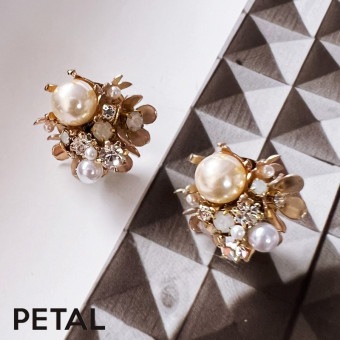GRACE pearl ピアス＆イヤリング ネロ【PETAL MARKET】