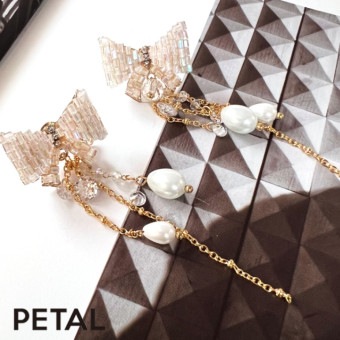 GRACE pearl ピアス＆イヤリング　リボンミー 【PETAL MARKET】