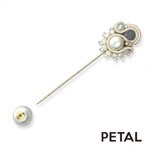 NEWピンブローチ ホワイトバレー　【PETAL MARKET】　