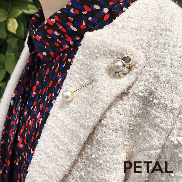 NEWピンブローチ ホワイトバレー　【PETAL MARKET】　