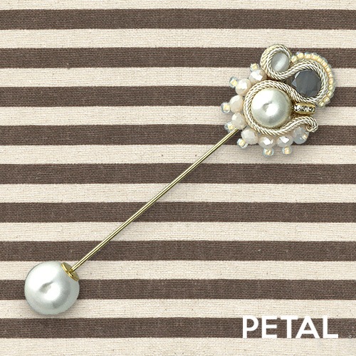 NEWピンブローチ ホワイトバレー　【PETAL MARKET】　