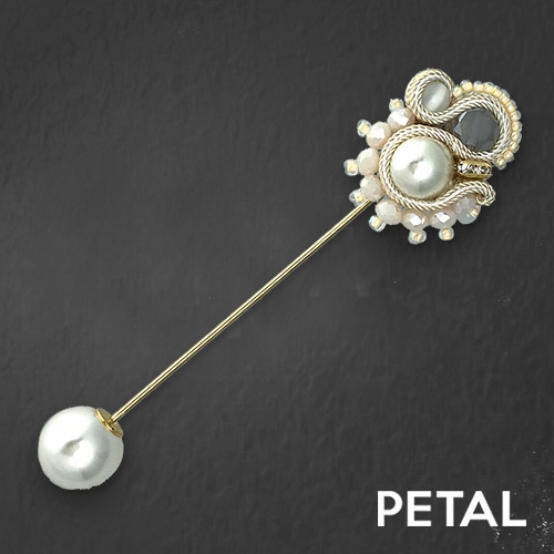 NEWピンブローチ ホワイトバレー　【PETAL MARKET】　