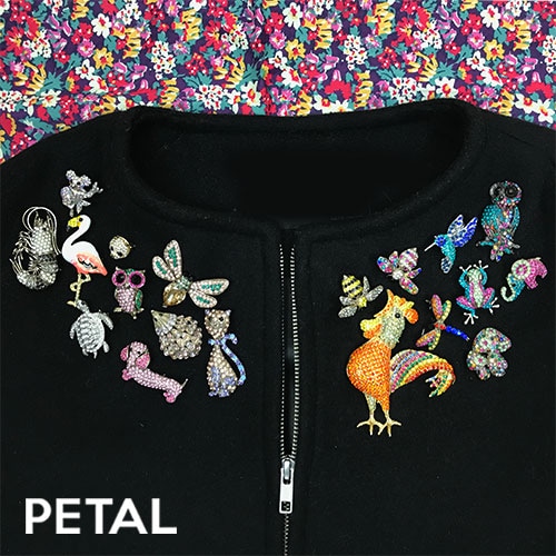 女王のように高貴な蜂のブローチ【PETAL MARKET】