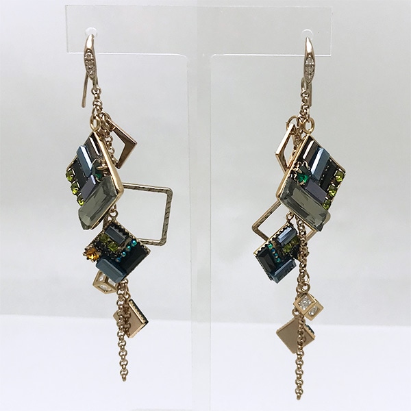 LALAピアス ナロン【PETAL MARKET】