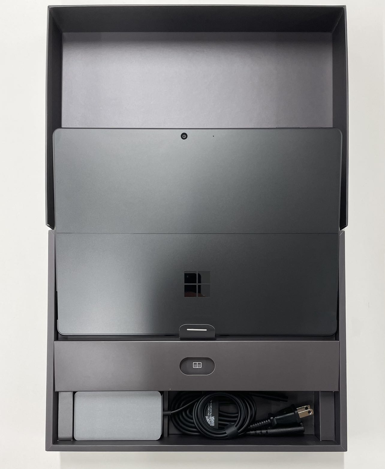 新品・開封済み品」マイクロソフト Surface Pro 第11世代 ZHY-00029 