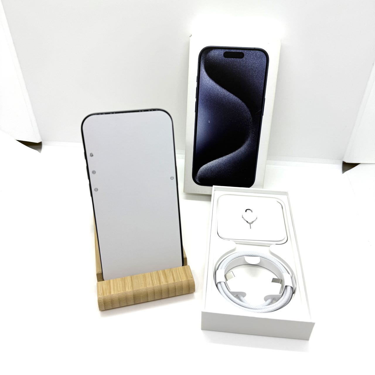 Sランク」SIMフリー iPhone 15 Pro 128GB ブルーチタニウム 本体