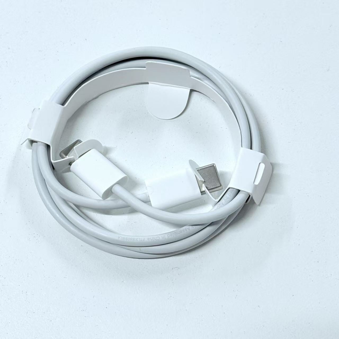 アップル USB-C充電ケーブル（1m） Type-C Apple 純正品 タイプC 充電