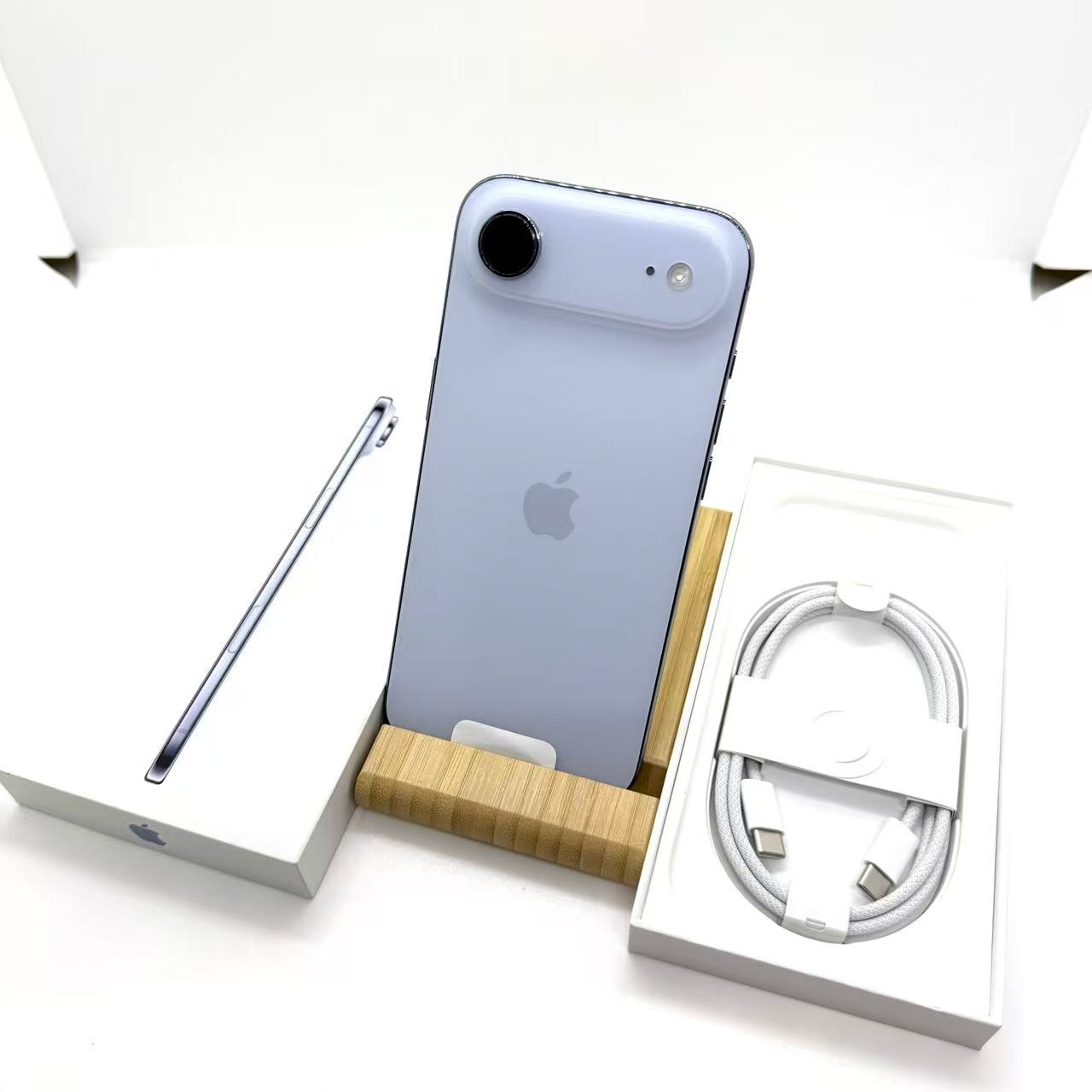 iPhone Air 256GB SIM�t���[ [�X�J�C�u���[]�̐��i�摜3