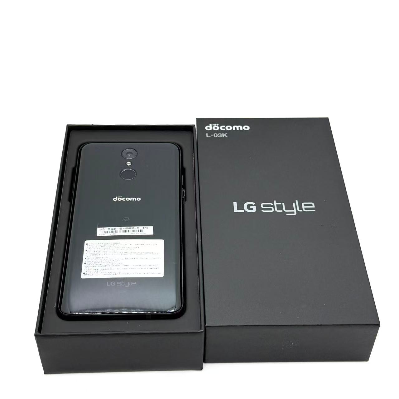 LG style L-03K docomo [Black]�̐��i�摜2