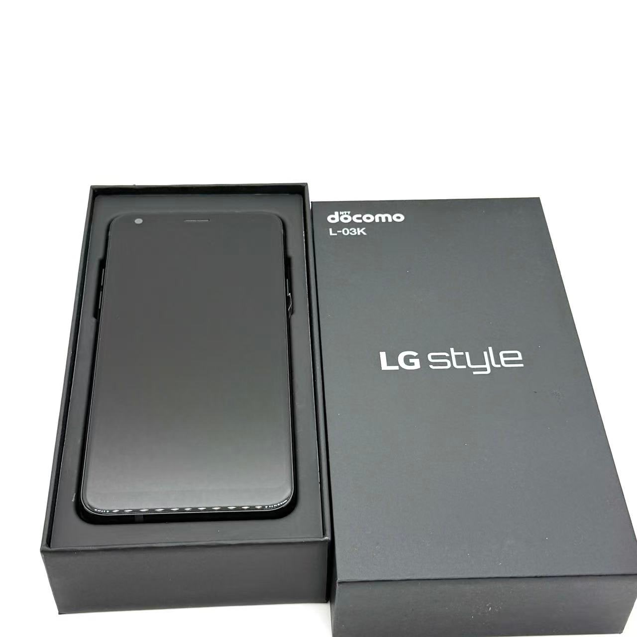 LG style L-03K docomo [Black]�̐��i�摜3