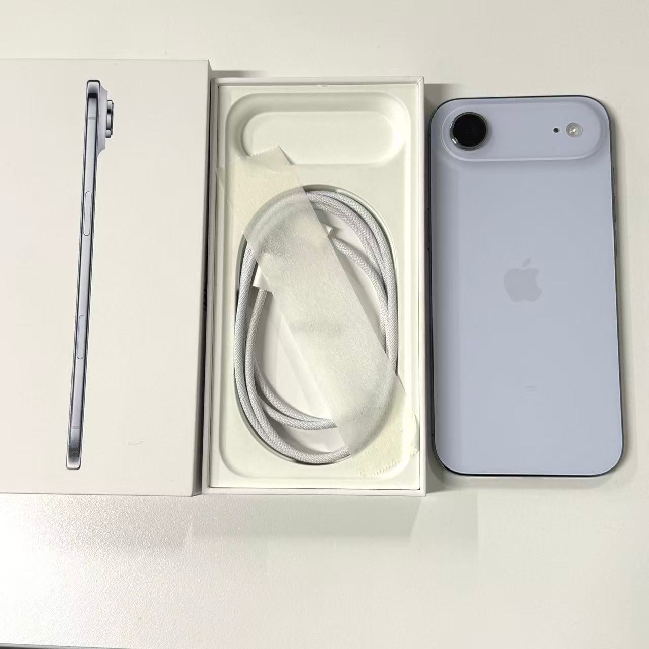 iPhone Air 256GB SIM�t���[ [�X�J�C�u���[]�̐��i�摜3