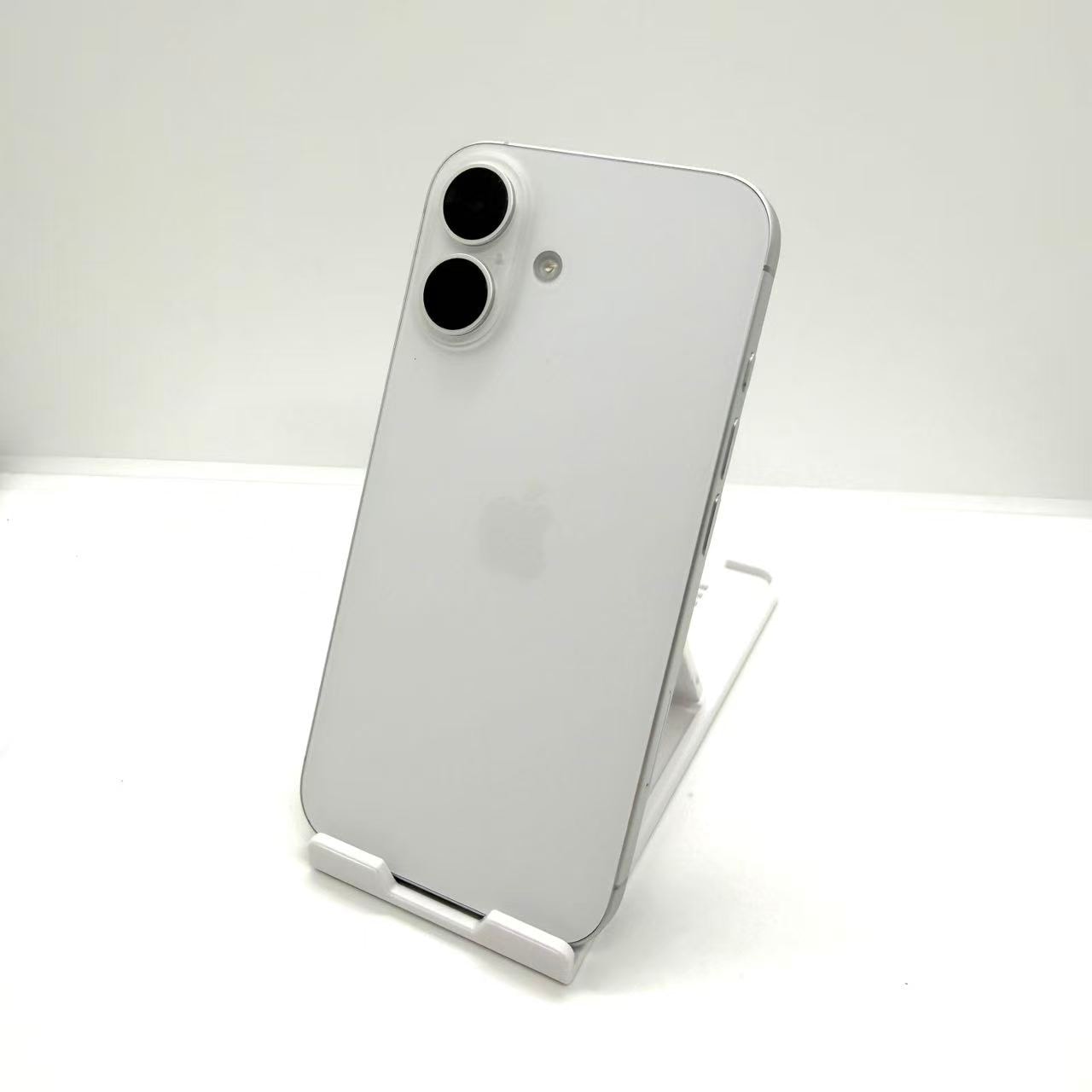 iPhone 16 中古一覧｜SIMフリー・キャリア - 価格.com