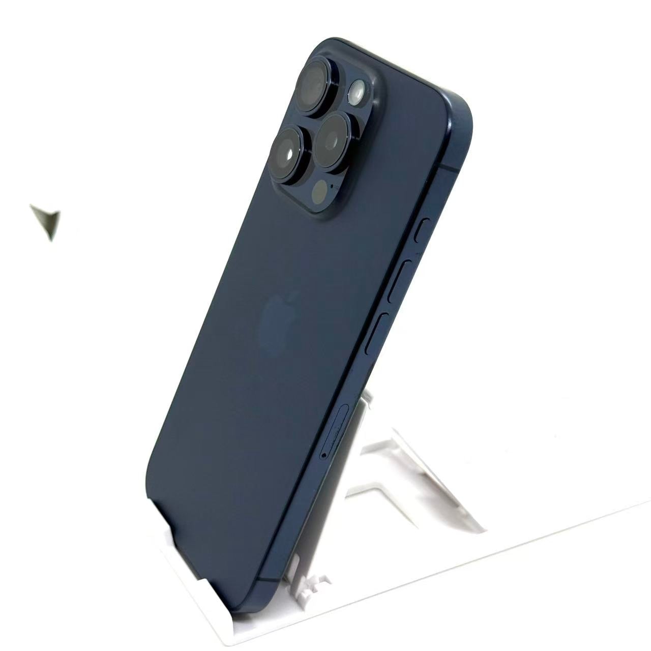 Bランク」SIMフリー iPhone 15 Pro 256GB [ブルーチタニウム] MTUG3J/A