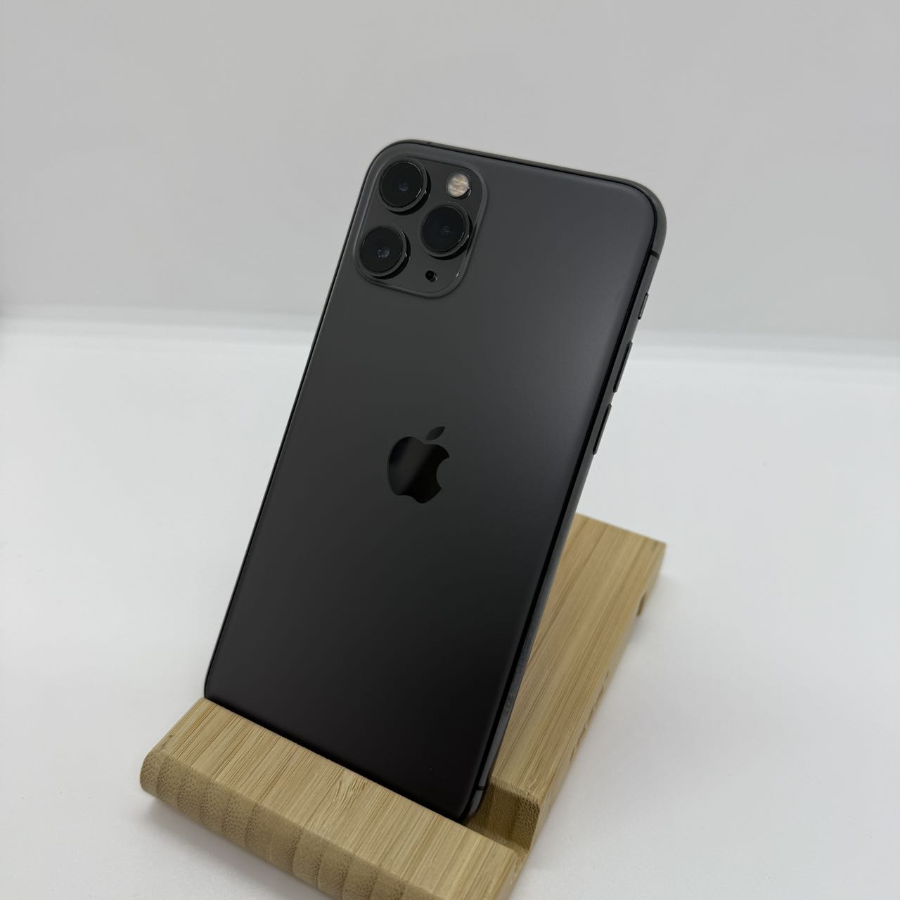 iPhone11Pro 256GB Simフリー 再出品です iPhone 11 pro 256GB