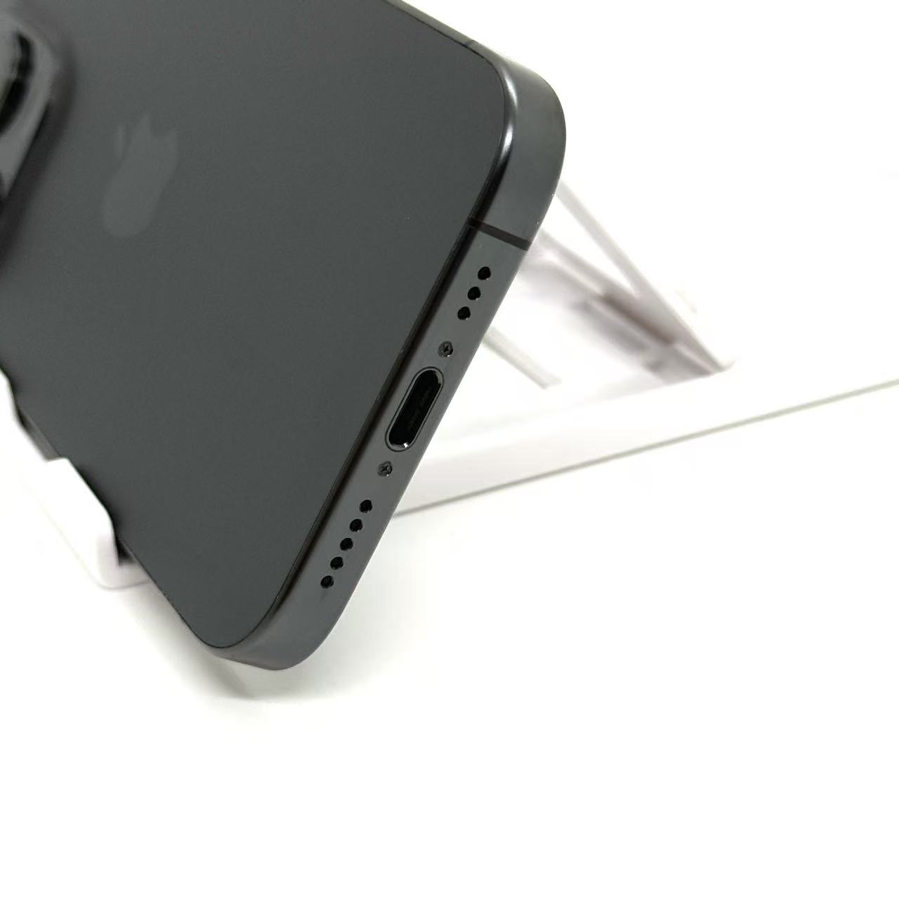 Aランク]SIMフリー iPhone 15 Pro 128GB [ブラックチタニウム] 電池