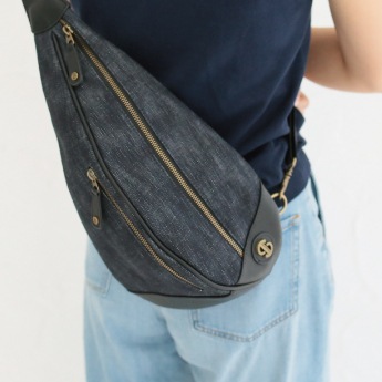 【TONYstyle岡山デニム】<br>デニムボディーバッグ<br> ～インディゴ濃紺デニム～