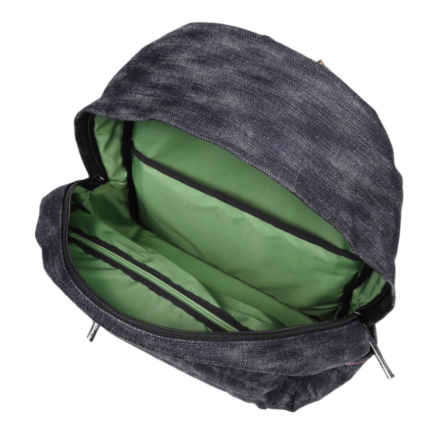 【充実の中仕様のデニムリュック】
<br>
<br>
中のポケットにはクッションの入ったポケットがあり、モバイル対応となっております。<br>
また、ファスナーポケットもあり、鍵などの小物入れにとても便利です。<br>
背面は、大きめのファスナーポケットを配しており、貴重品など背中で持てるので安心です。<br>（長財布も入ります）