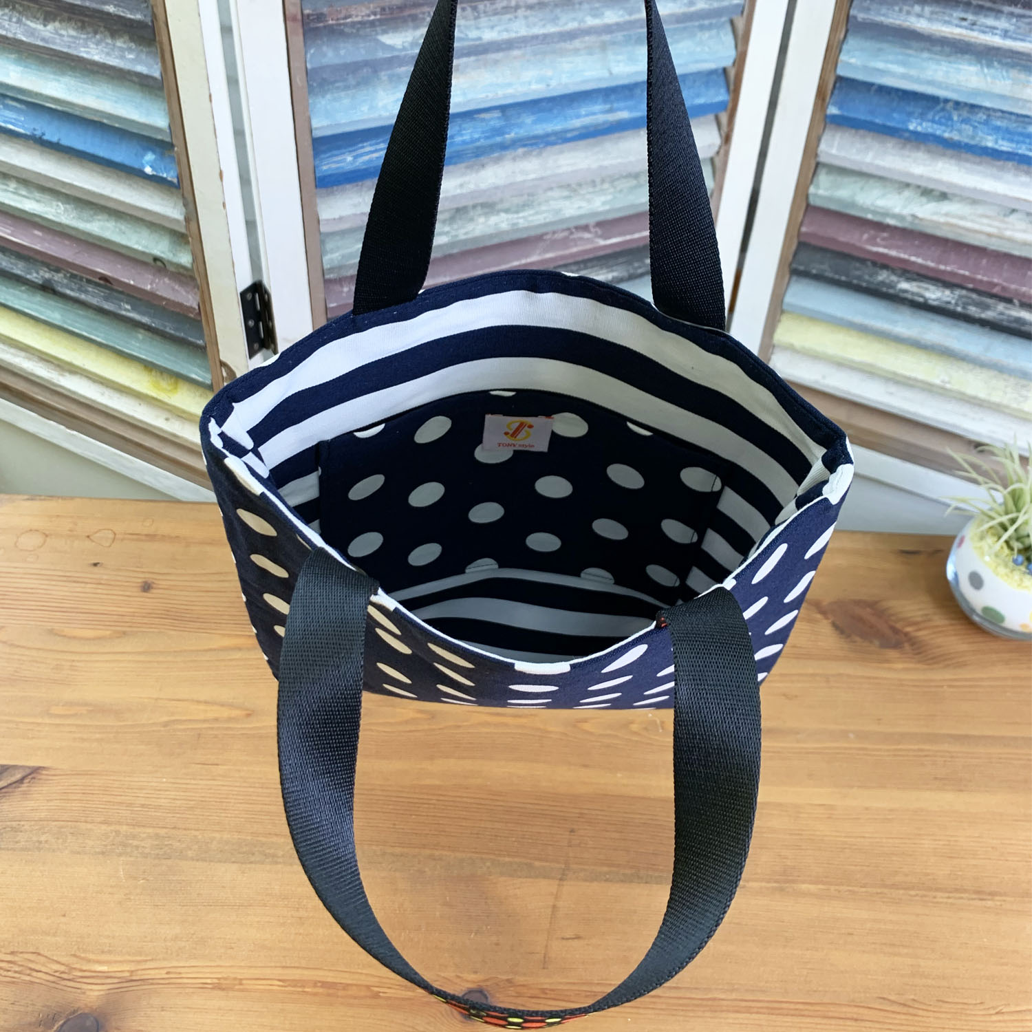 ハンドメイド•トートバッグ•手提げバッグ•ネイビー•ドット柄•帆布•マリン ハンドメイド•トートバッグ•手提げバッグ•ネイビー•ドット柄