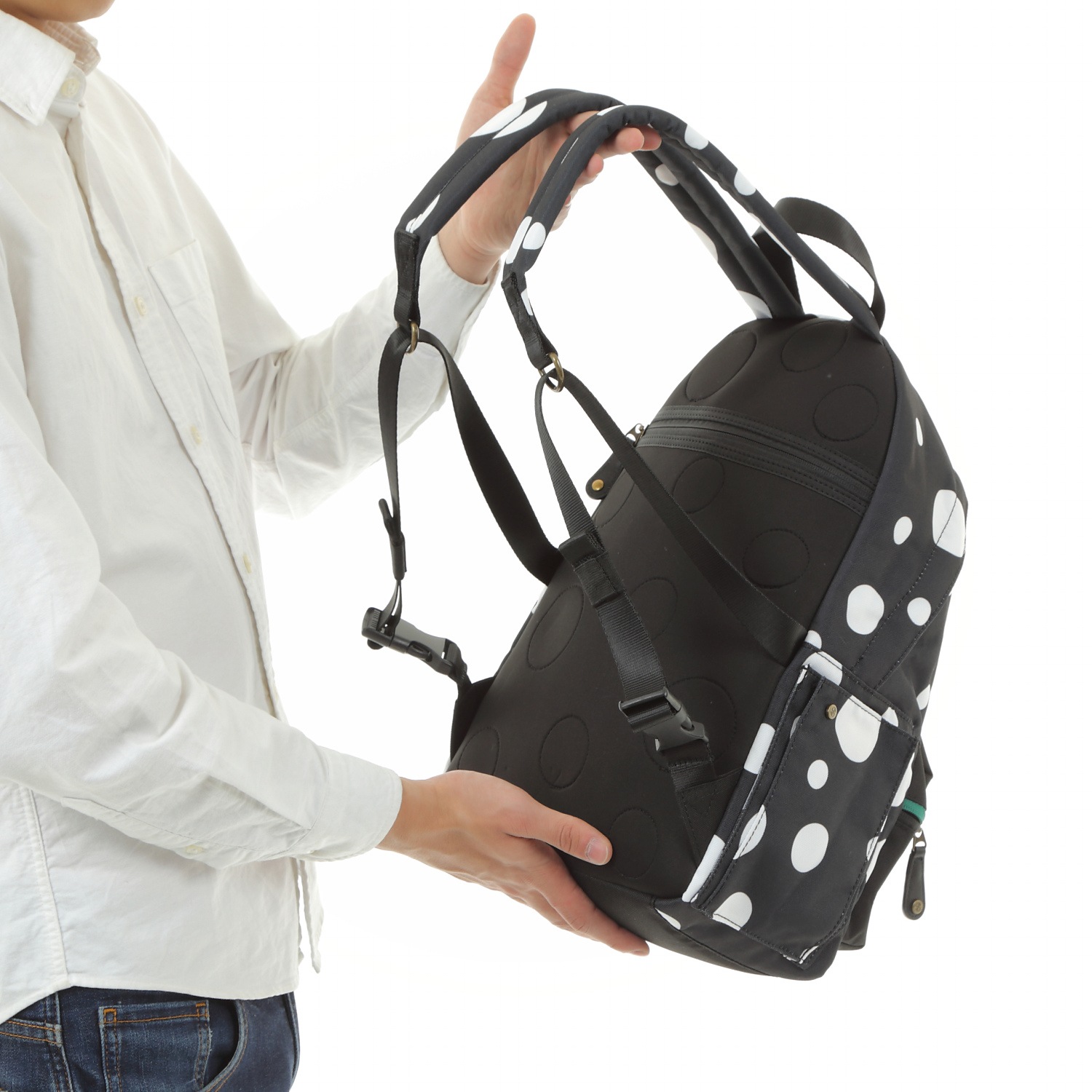 【実用新案特許取得】〈TONYstyle〉ぴたっリュック＜水玉レッド＞ 疲れないリュック 姿勢が良くなるリュック ズレないリュック ずれないリュック リュックサック 軽量 疲れにくい 姿勢が良くなる 水玉柄 ドット柄 撥水加工 バッグ