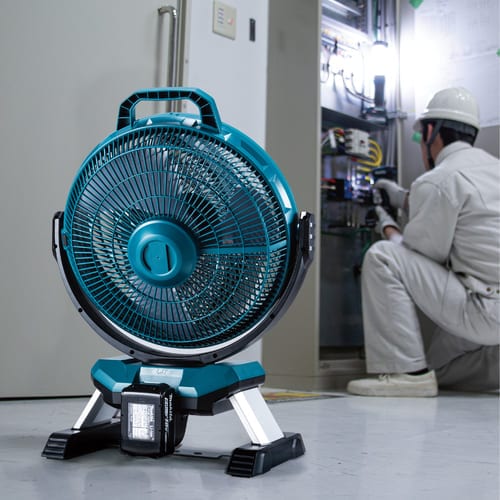 メ*ド様 マキタ　充電式産業扇　１８Ｖ マキタ 14.4V／18V／AC100V 充電式（コードレス）産業扇(扇風機